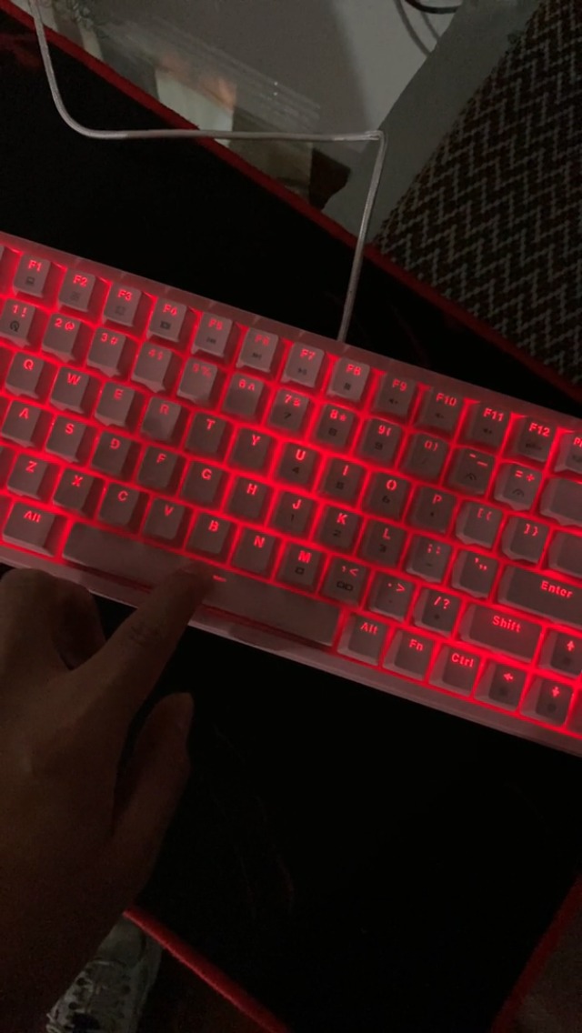 Amazon | CQ84メカニカル式ゲーミングキーボード 茶軸 赤軸 青軸キー